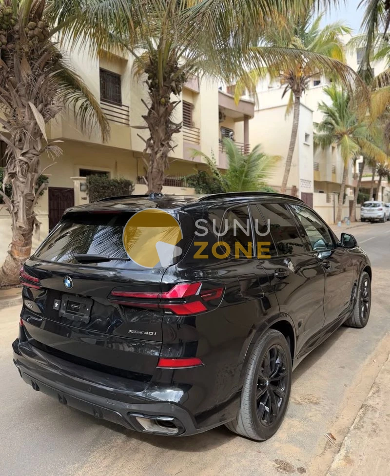 BMW 2024 — photo 2