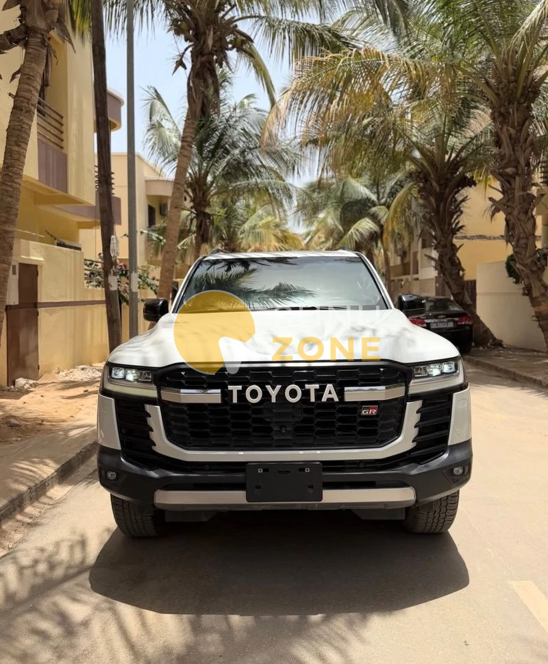 TOYOTA TOYOTA LAND CRUISER 300 GR-SPORT - 00KM - — photo 3