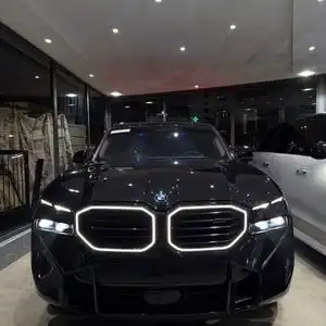 BMW XM