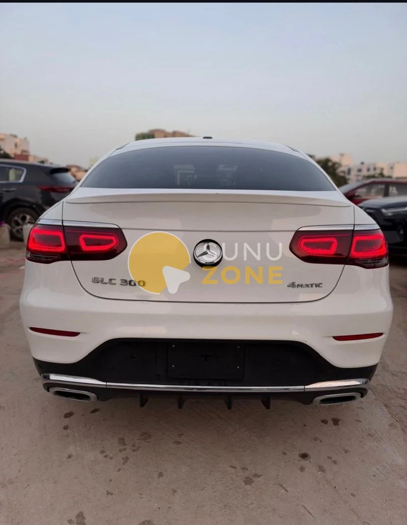 Mercedes Mercedes-Benz GLC 300 4MATIC Anne: 2020 2020 — photo 3