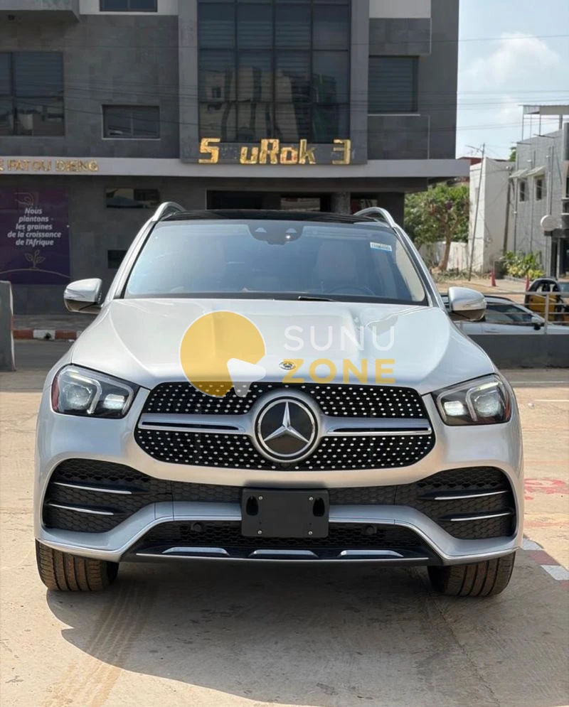 Mercedes BENZ GLE 450 4MATIC 2021 — photo 3